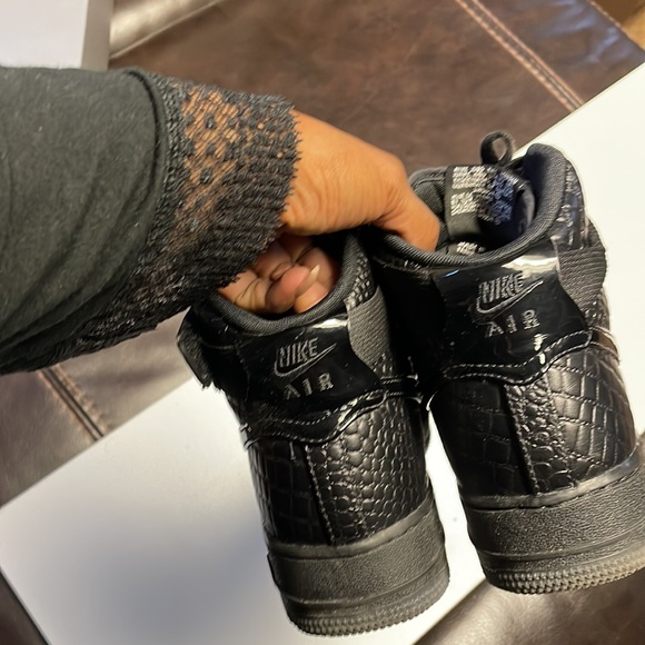 Nike Air Force 1s limited Edition - Picture 6 of 6